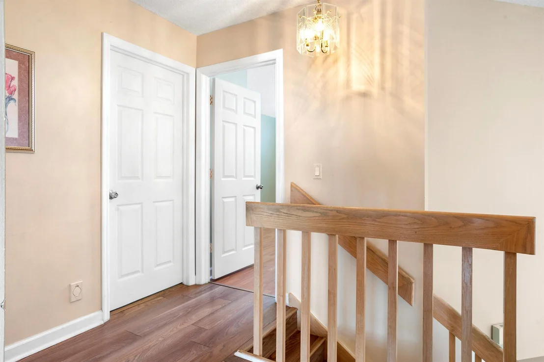 Photo of 6467 Foster Street