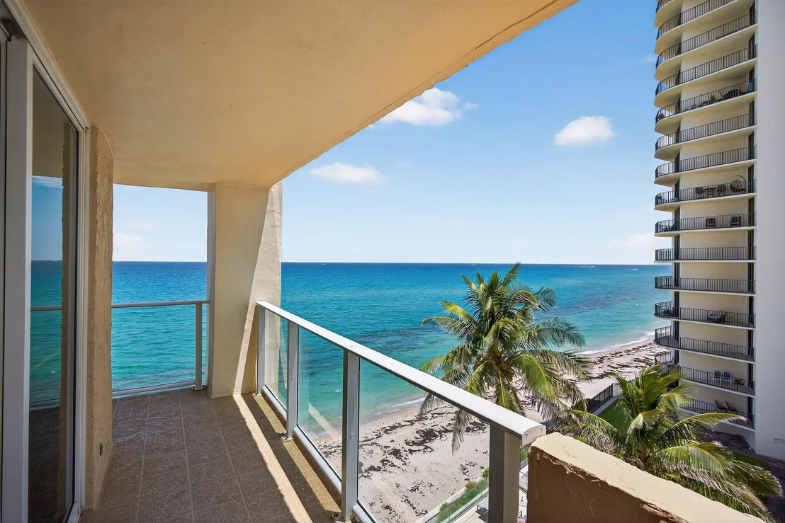 Photo of Unit 607 at 5440 N Ocean Drive
