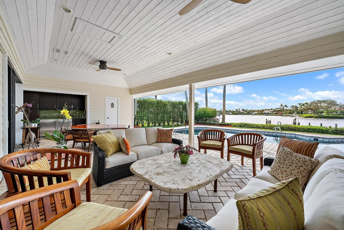 Photo of 18371 SE Lakeside Drive
