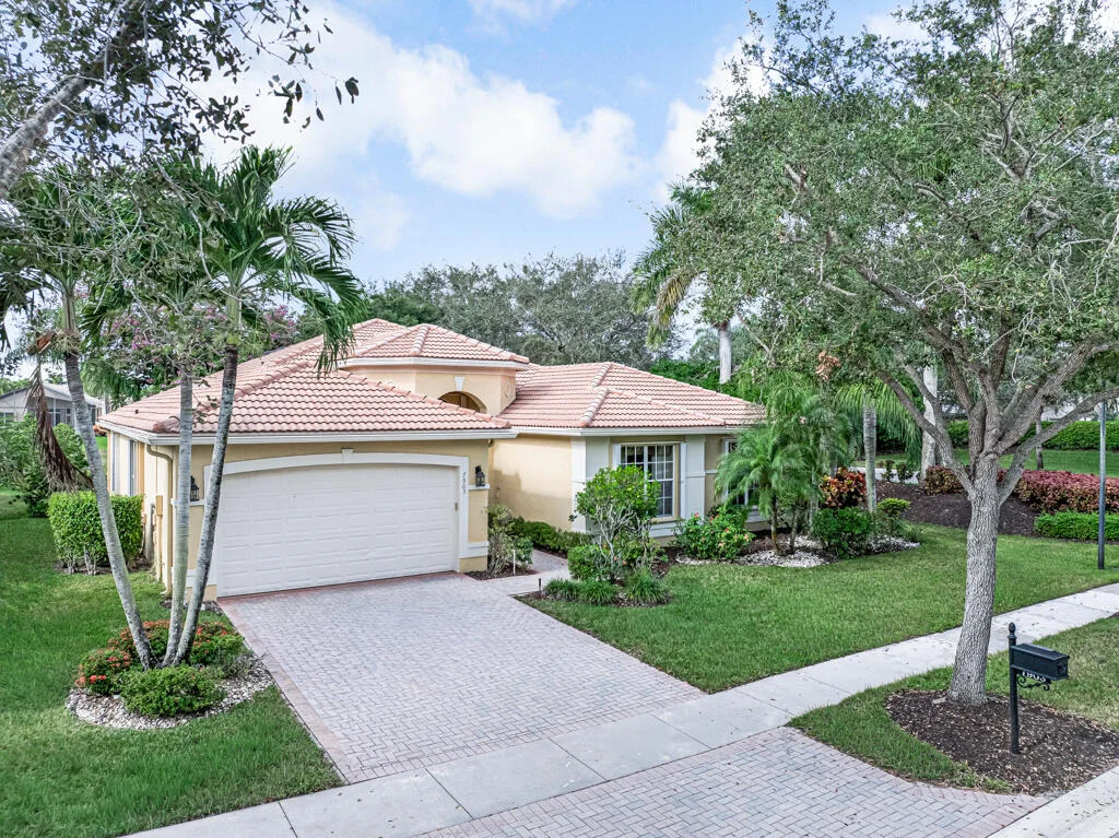 Photo of 7903 Ferndale Bend Drive