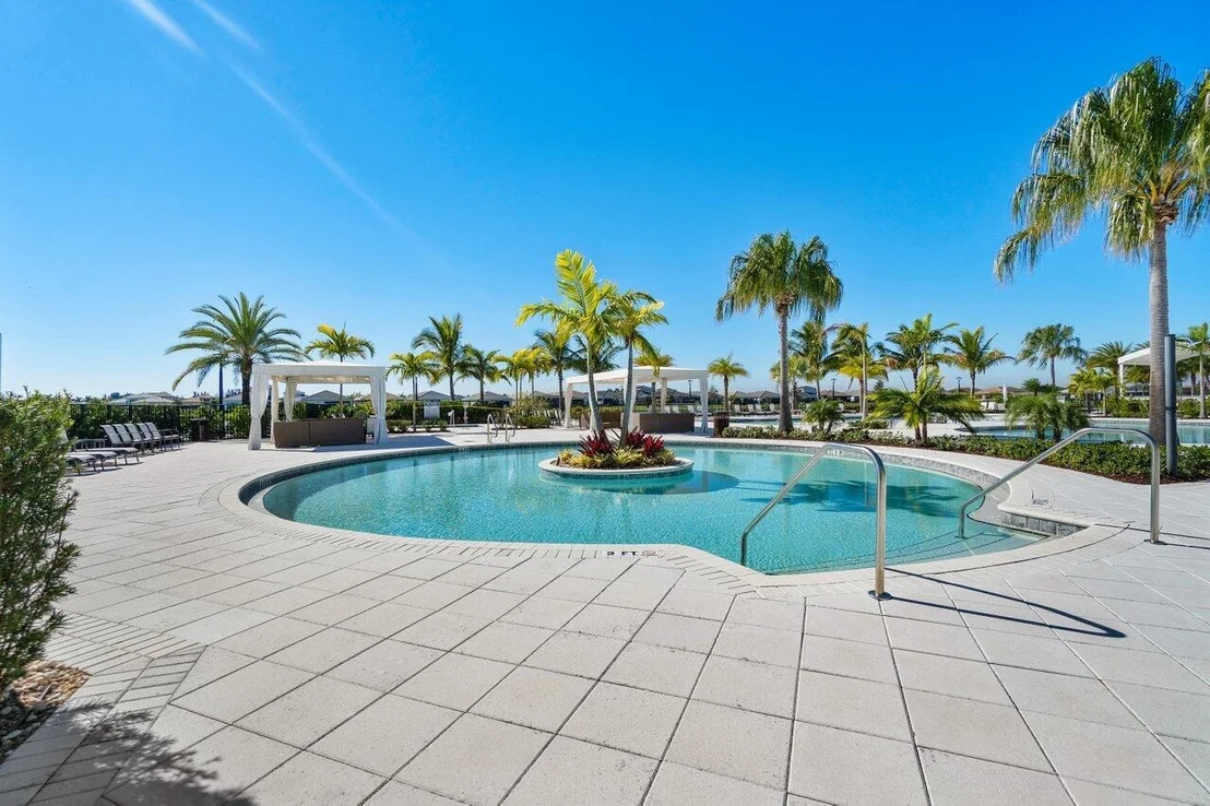 Photo of 16070 Key Biscayne Lane