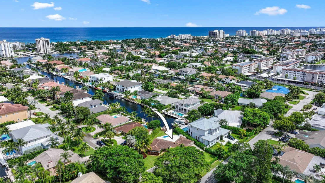 Photo of 910 Banyan Drive