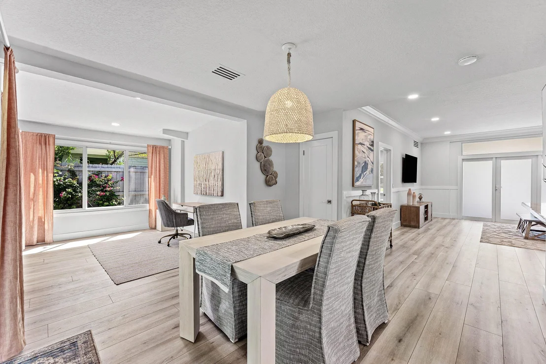 Photo of 233 Lake Terrace