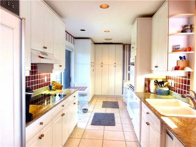 Photo of 960 Indigo Point