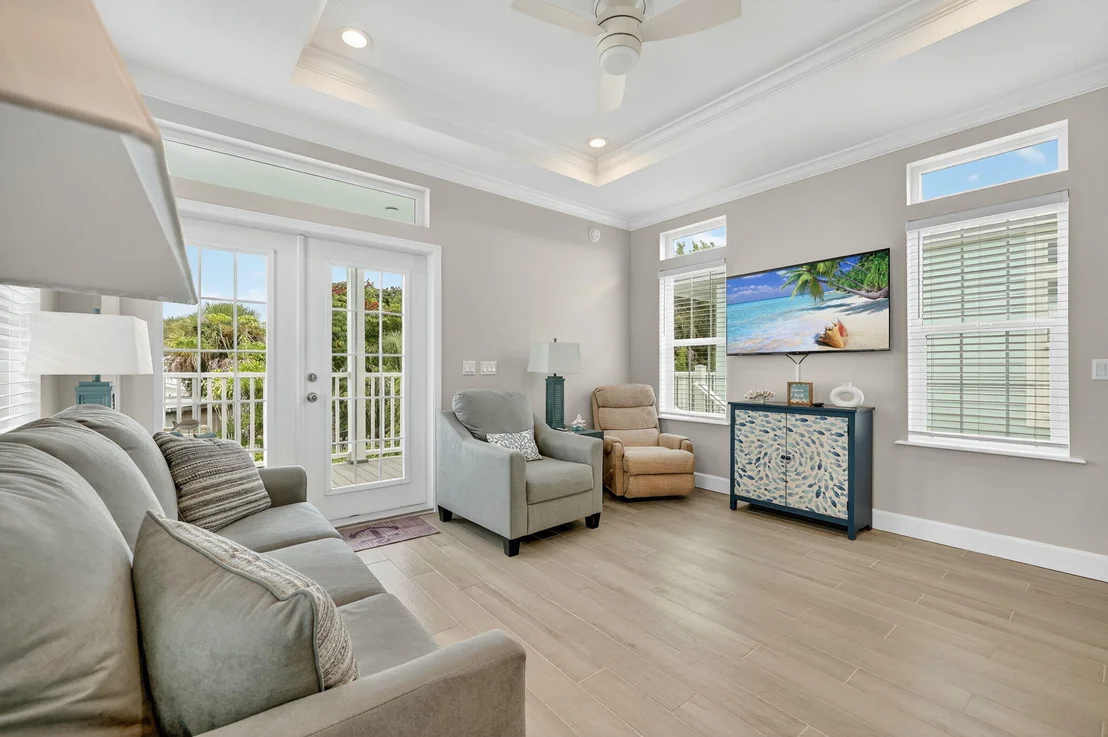 Photo of 300 NE Coastal Drive