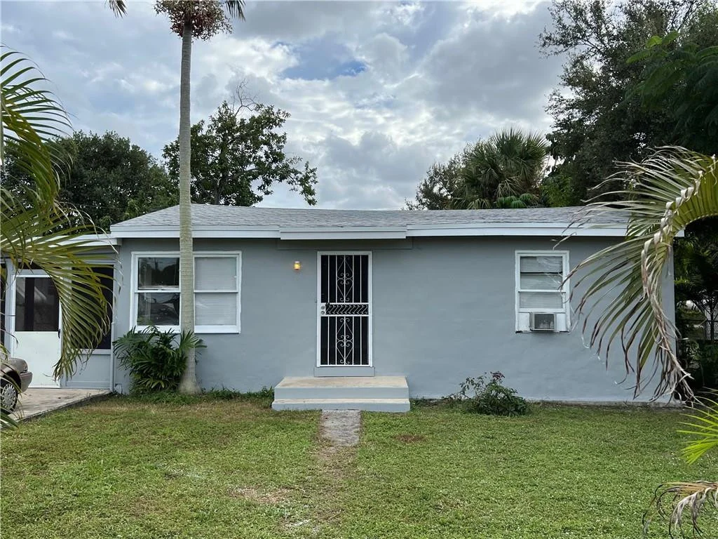 Photo of 263 SW 3 Terrace