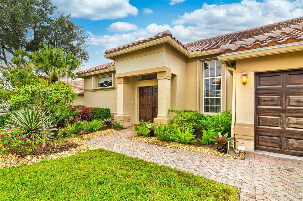 Photo of 8882 Georgetown Lane