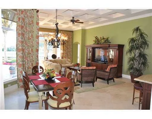 Photo of 4185 Live Oak Boulevard