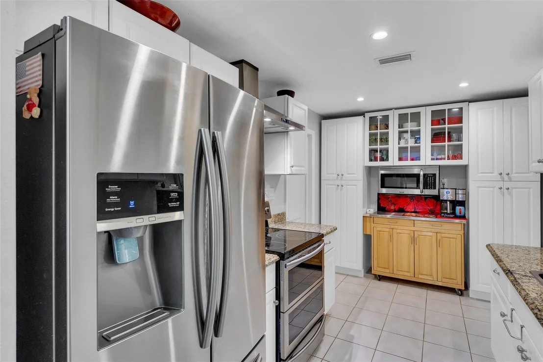Photo of 2580 NW 2nd Drive
