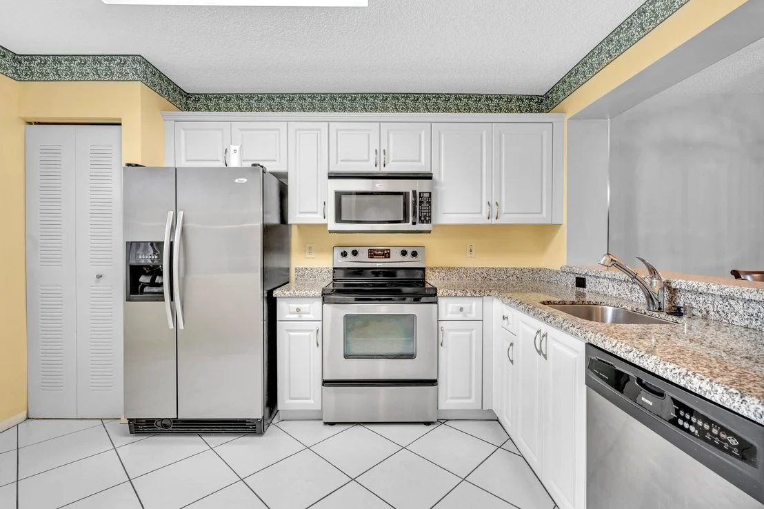 Photo of Unit H310 at 9525 Weldon Circle