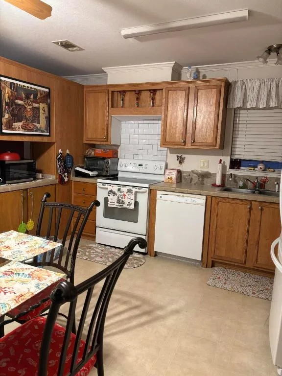 Photo of 8964 Pine Street