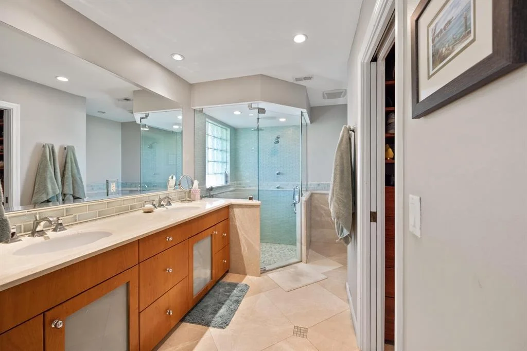 Photo of 4695 Sabal Palm Drive
