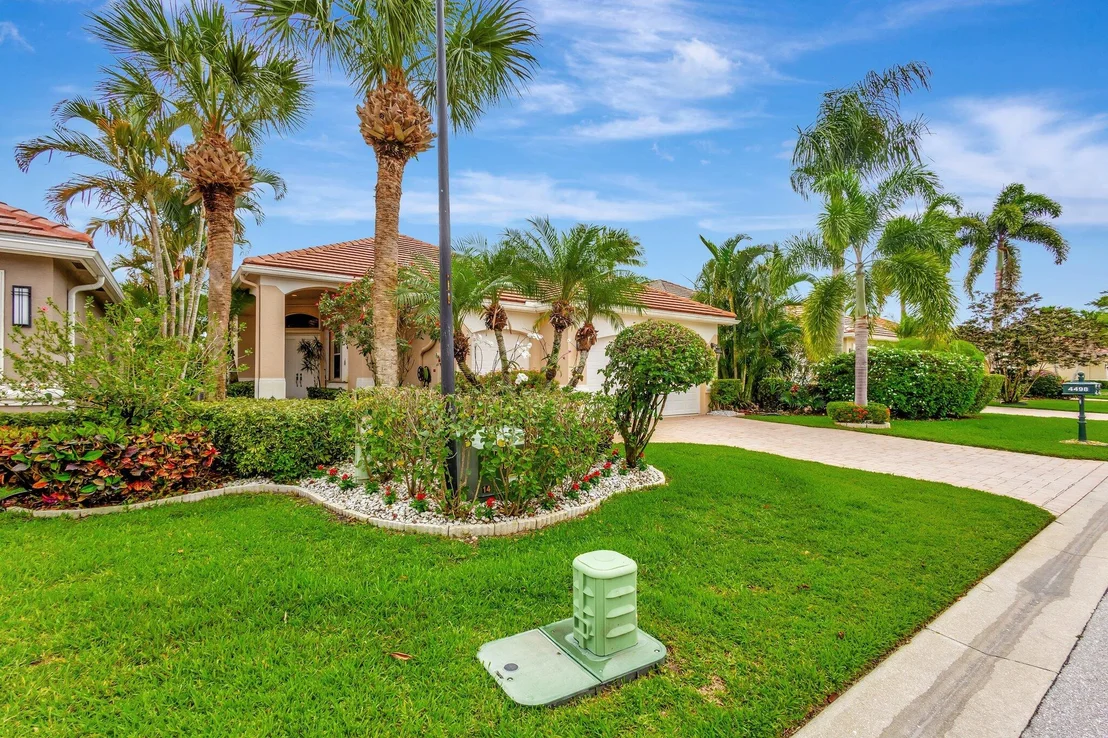 Photo of 4498 Hazleton Lane