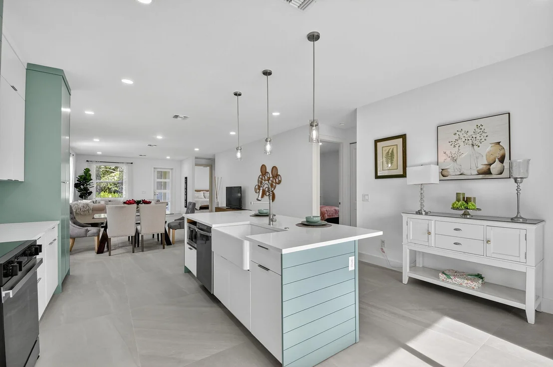 Photo of 601 N Loxahatchee Drive