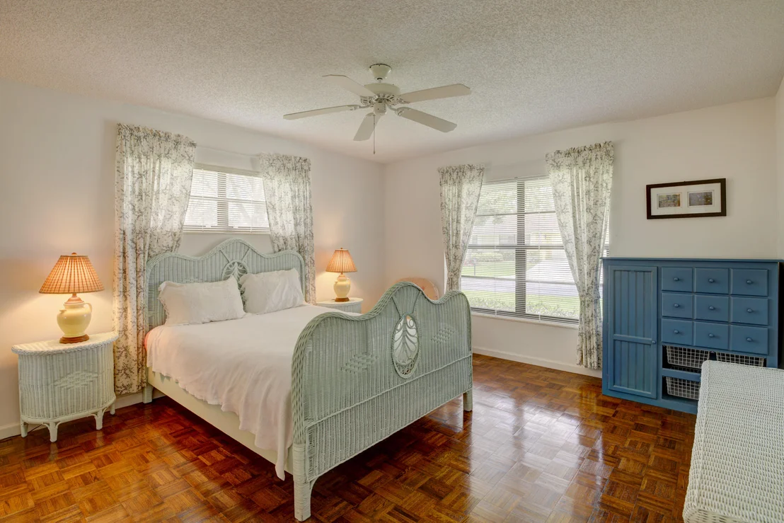 Photo of Unit B at 4350 Pear Tree Circle