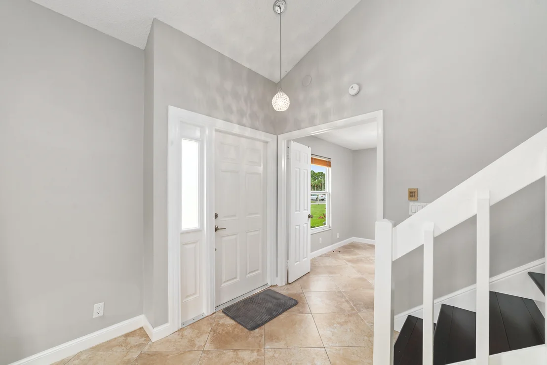 Photo of 333 Maplecrest Circle