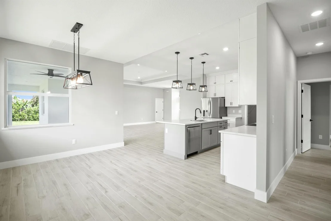 Photo of 4742 SE Starling Way
