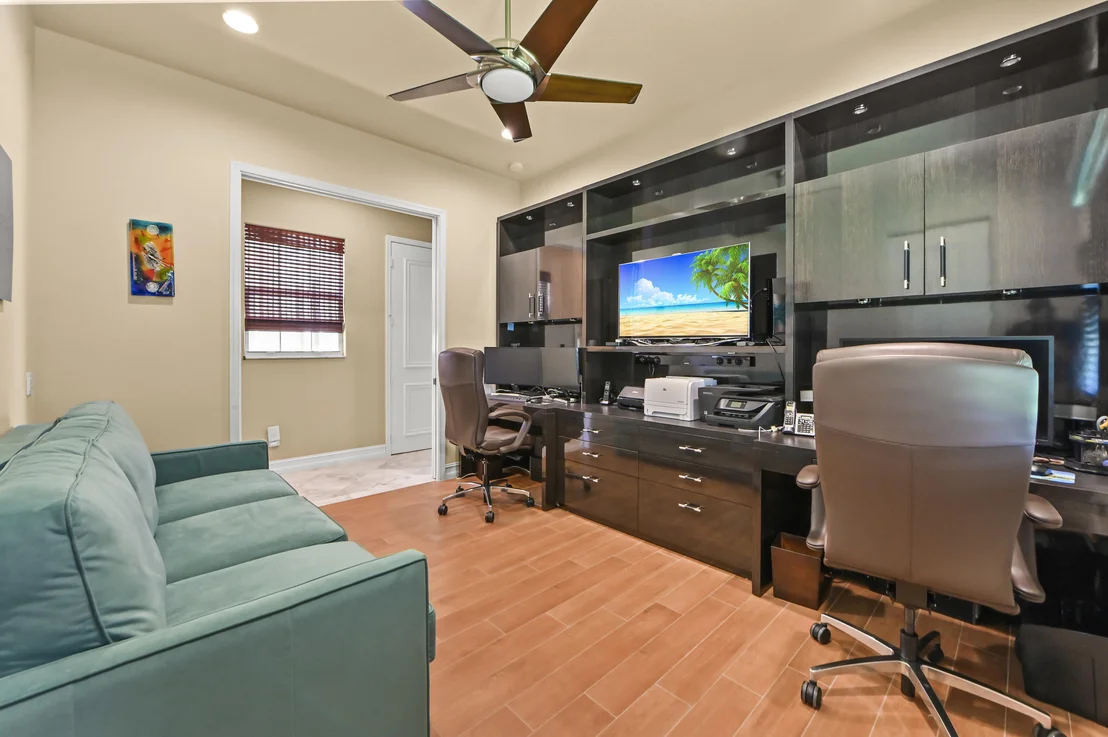 Photo of 10540 Whitewind Circle