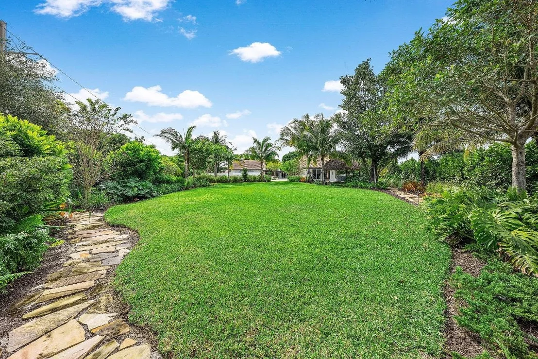 Photo of 6641 Giralda Circle