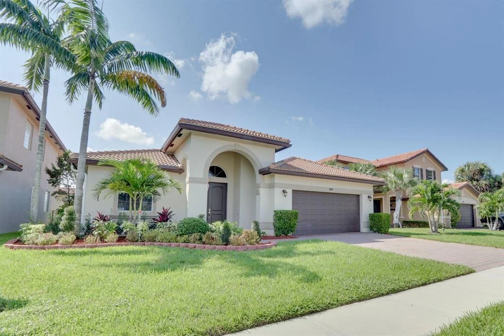 Photo of 4990 Manchia Drive