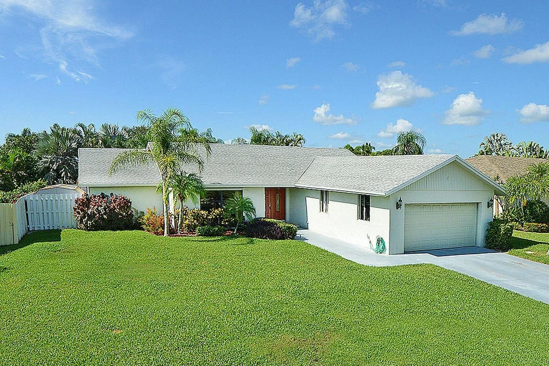 Photo of 4218 Woods End Road