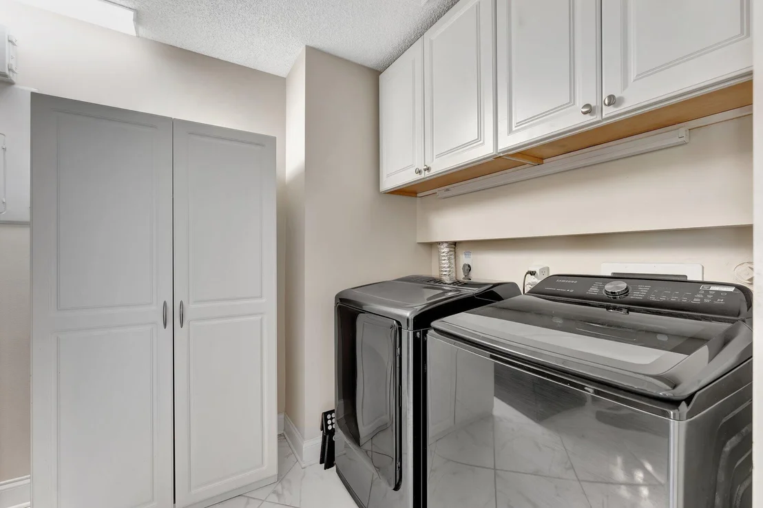 Photo of 12750 Oak Arbor Drive