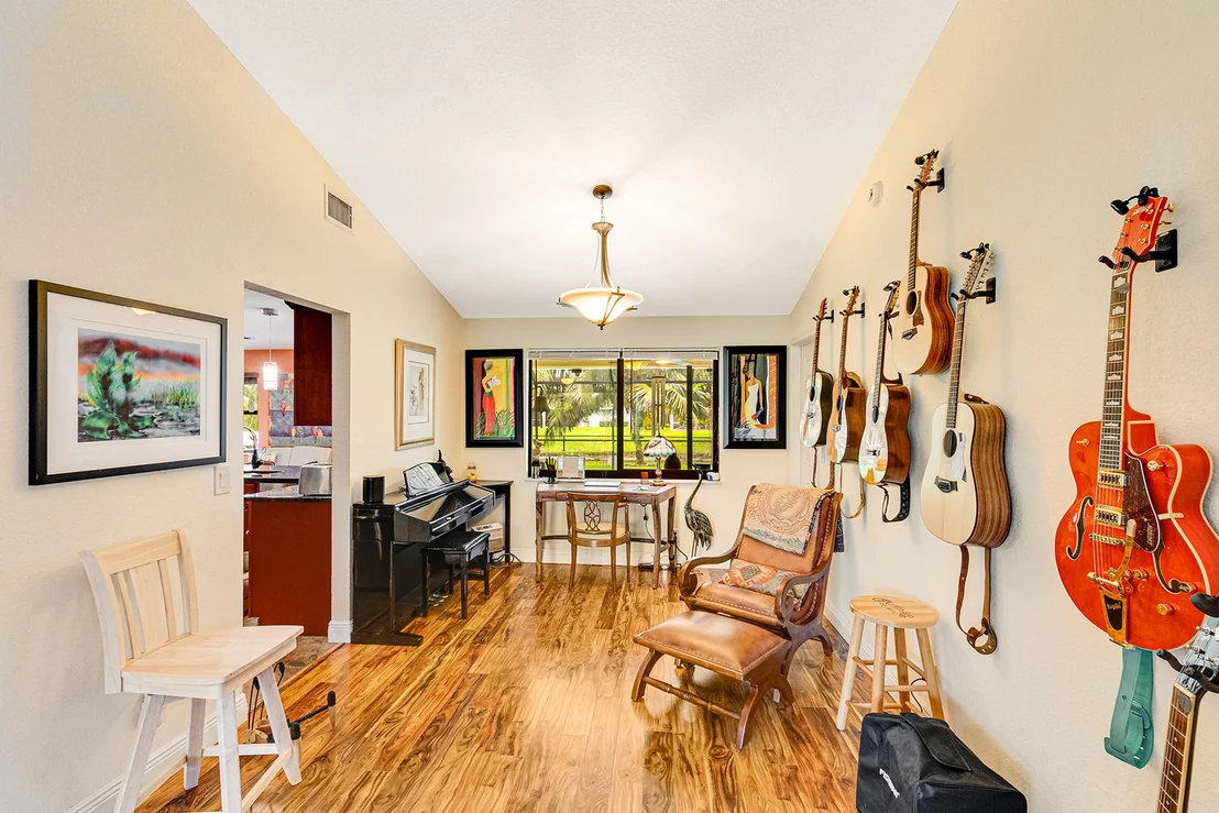 Photo of 664 Juniper Place