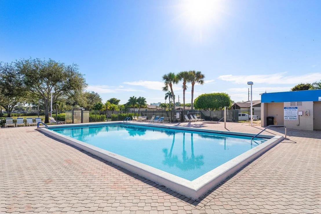 Photo of 5424 Viburnum Circle