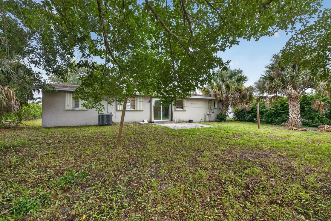 Photo of 913 SE 10th Street