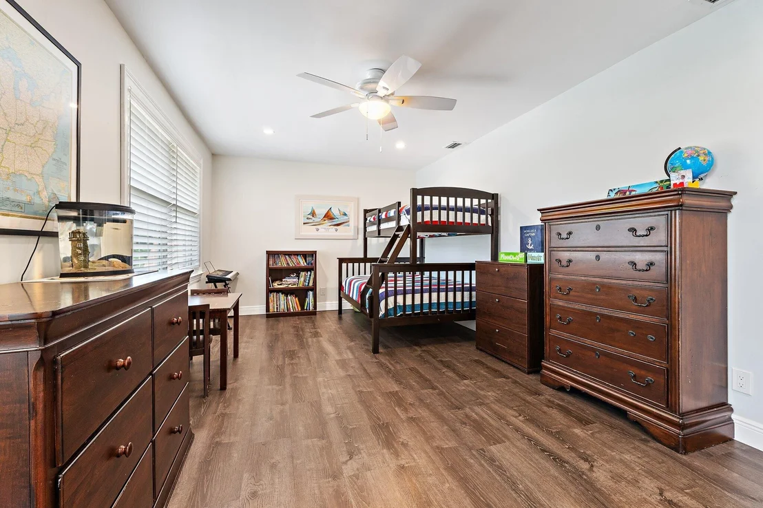 Photo of 88 River Drive