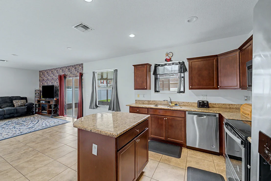 Photo of 416 Seafoam Circle