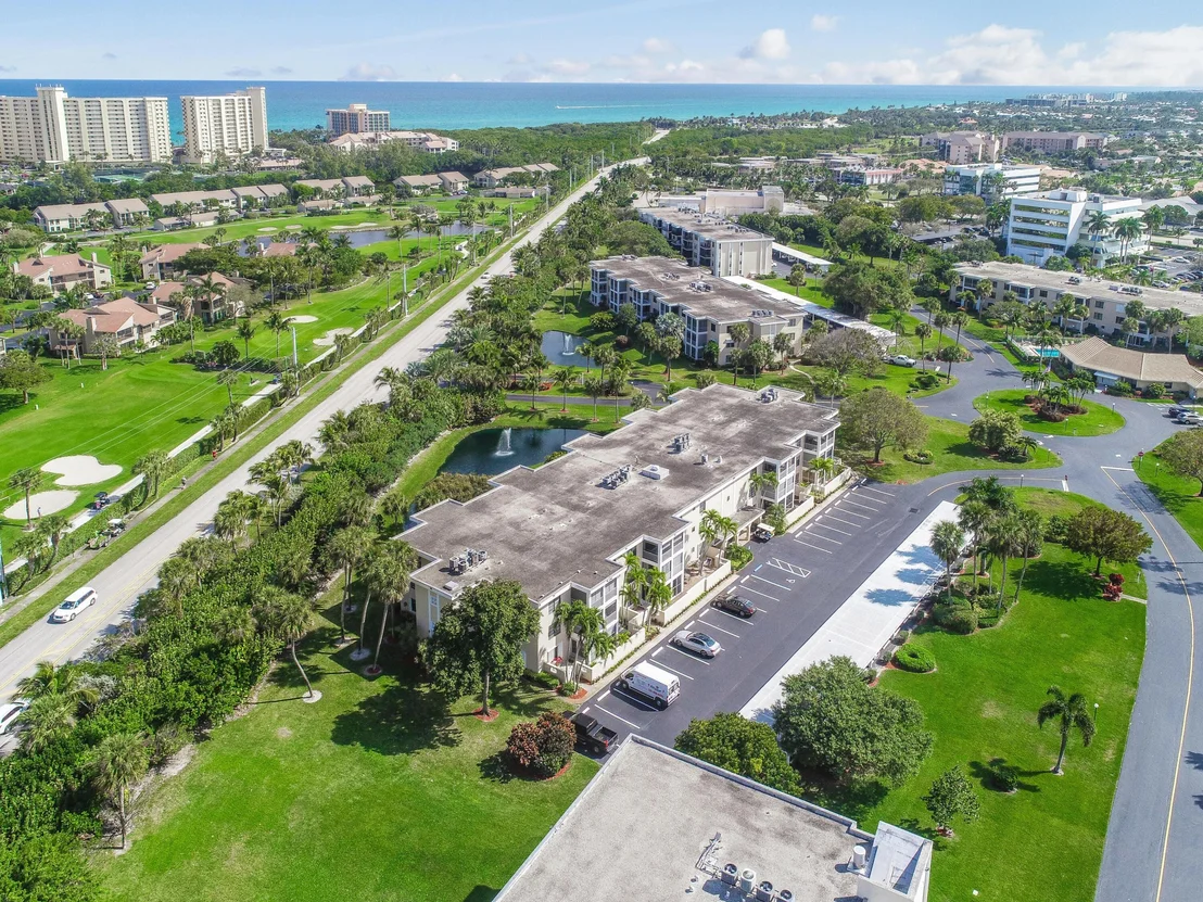 Photo of Unit 209A at 300 N Highway A1a