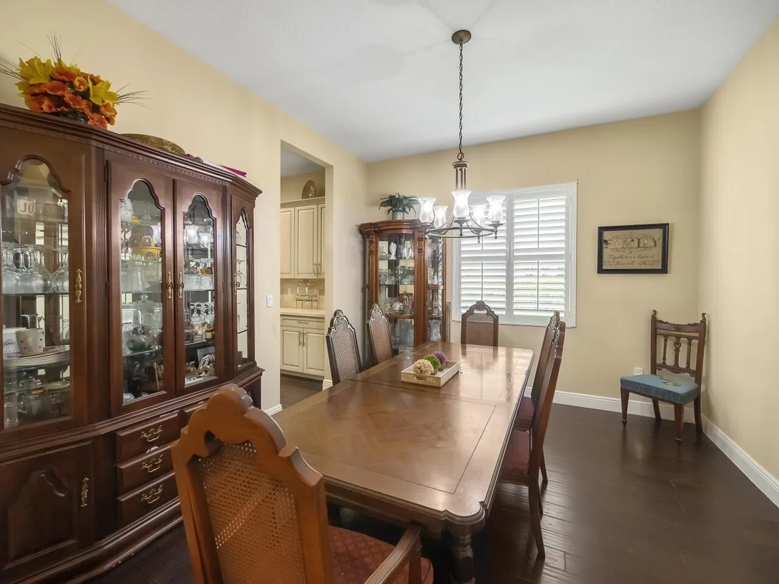 Photo of 2585 Cooper Way