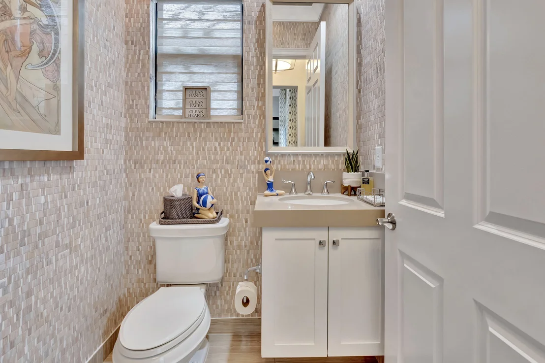 Photo of 16807 Pavilion Way