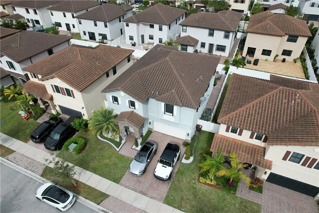 Photo of 3521 W 92nd Place