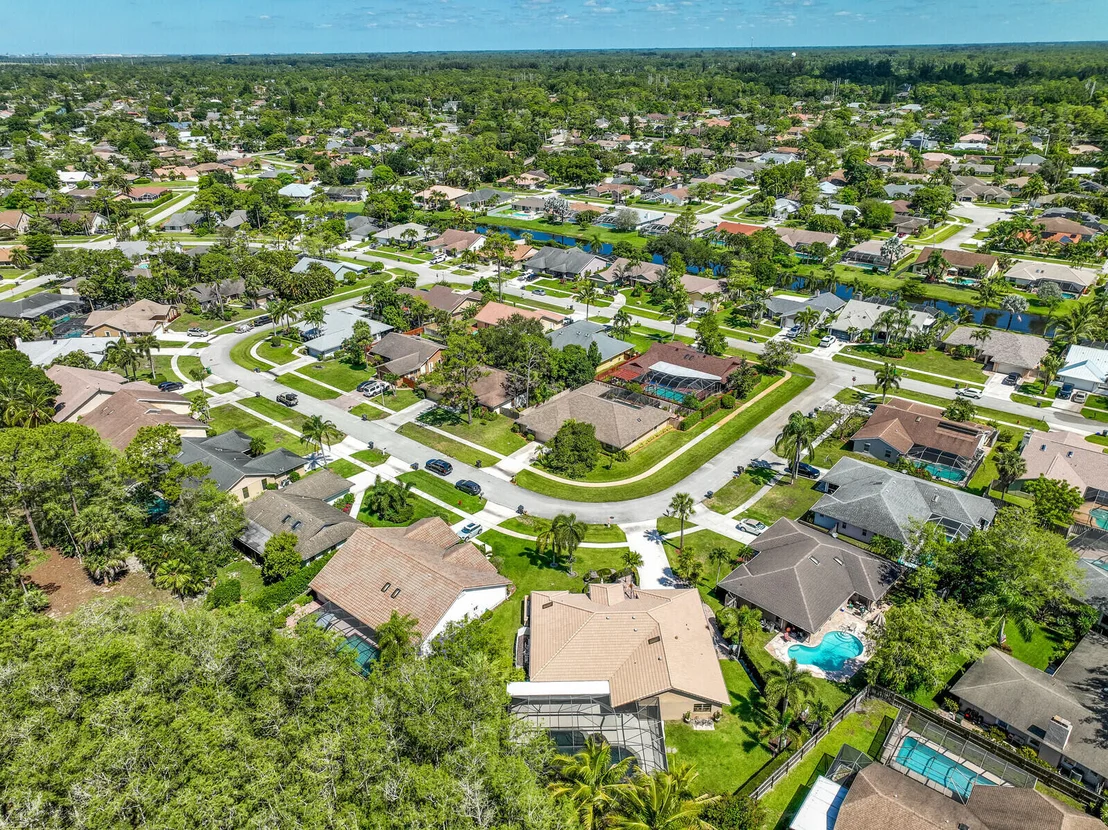 Photo of 818 Ivy Drive