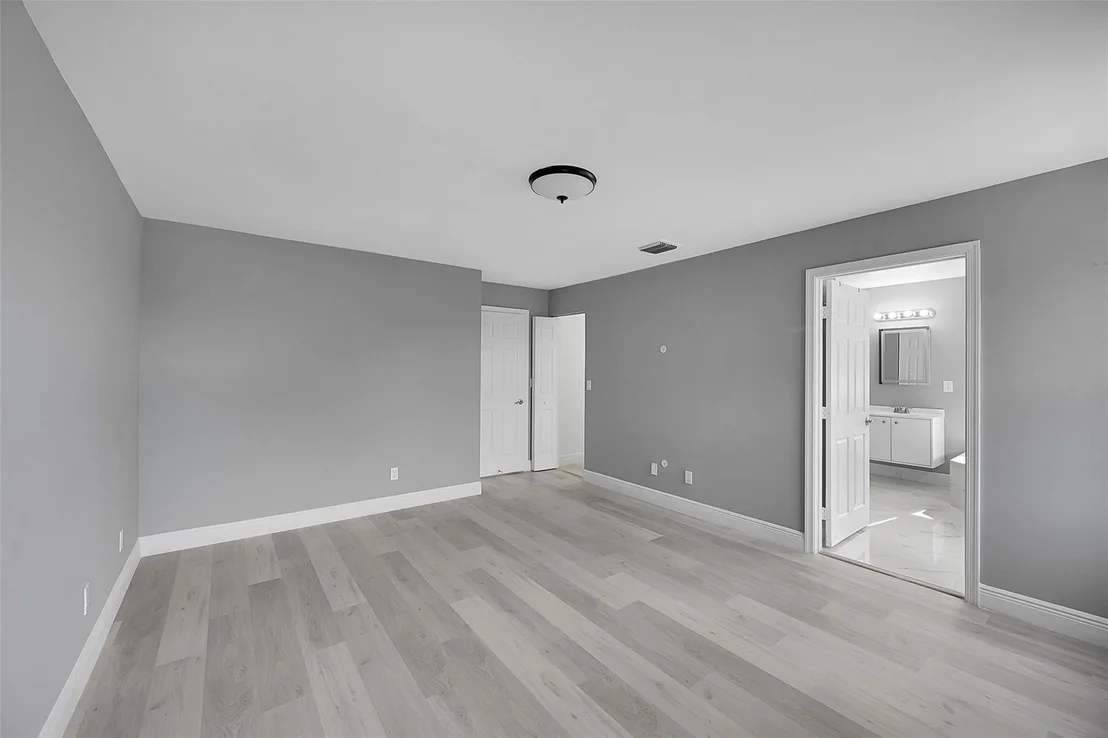 Photo of 8236 White Rock Circle