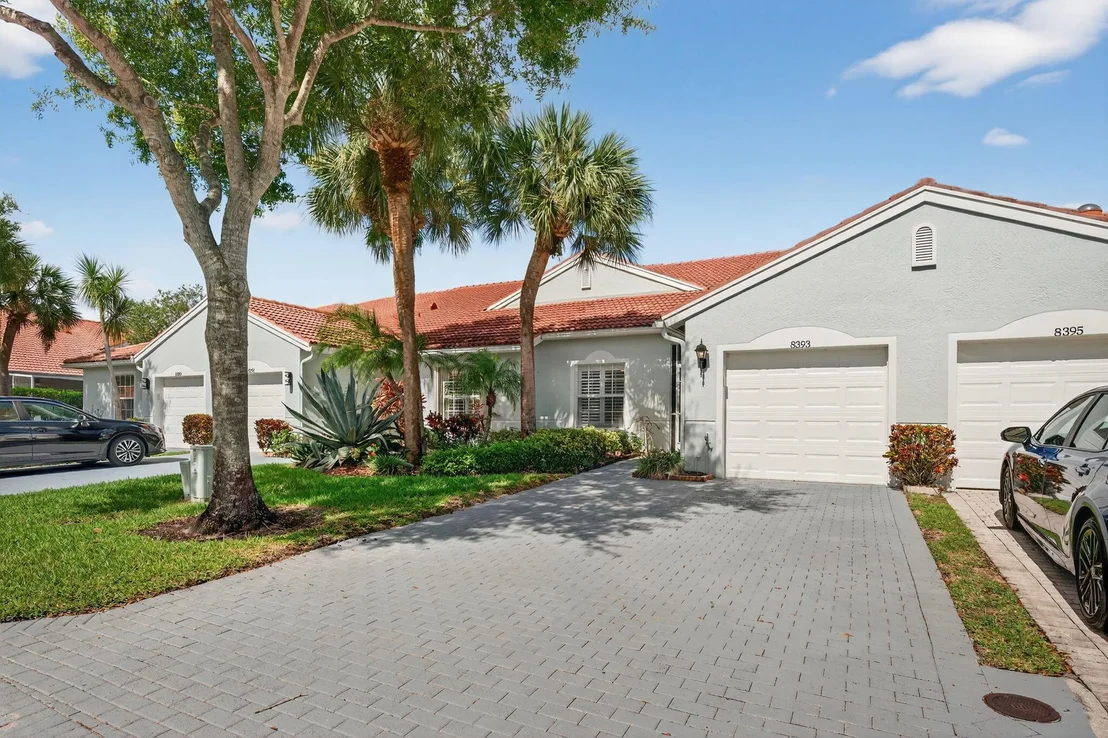 Photo of 8393 Logia Circle