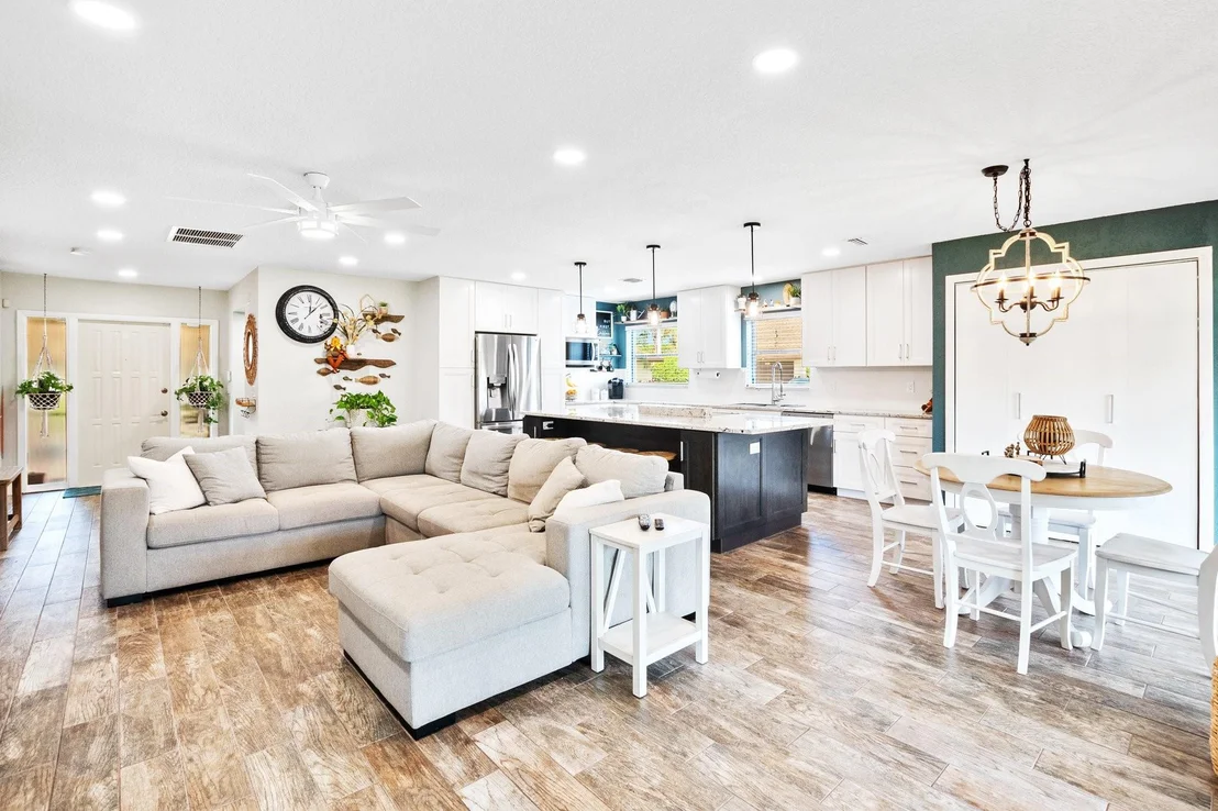 Photo of 6180 Olivewood Circle