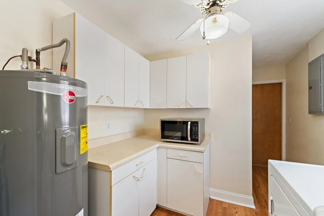 Photo of 815 W Laird Drive
