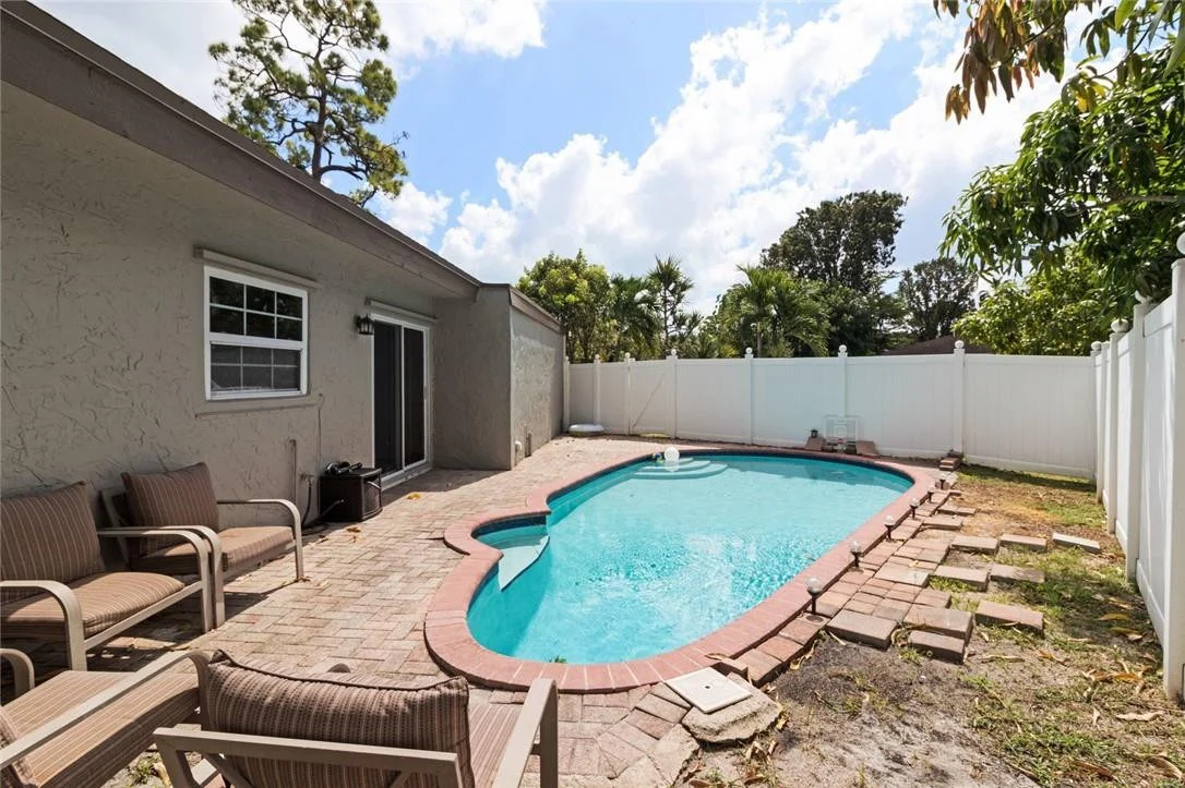Photo of 8067 Buttonwood Creek