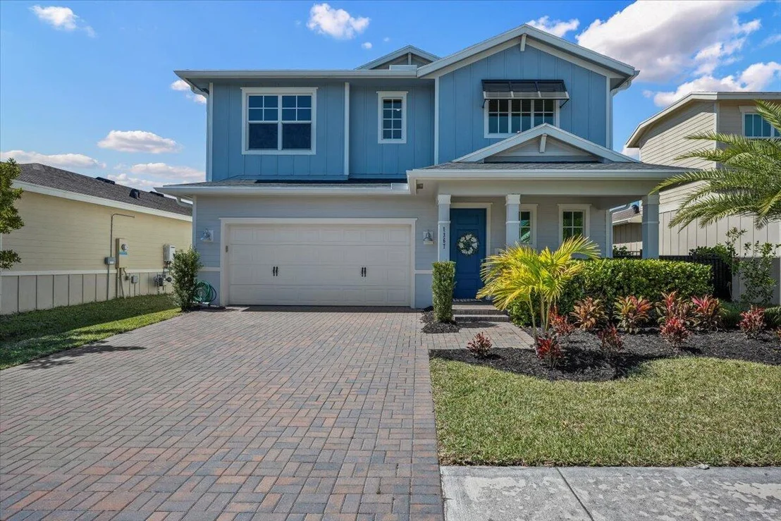 Photo of 1367 Arrowhead Point Road