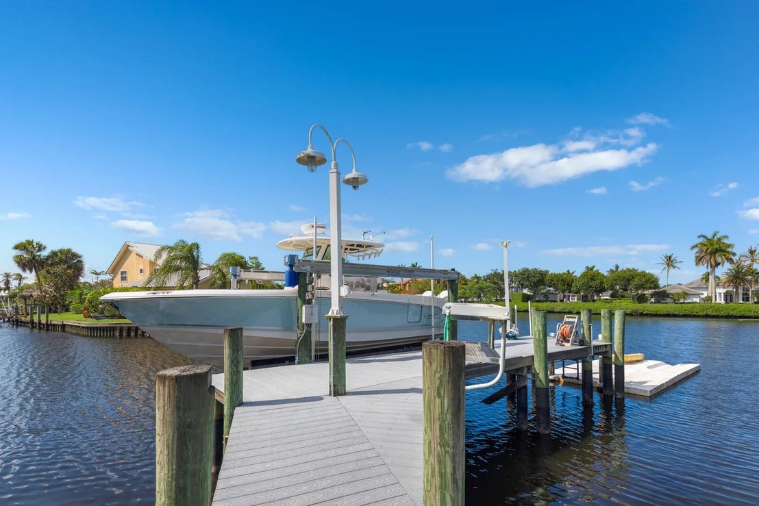 Photo of 8709 SE Compass Island Way