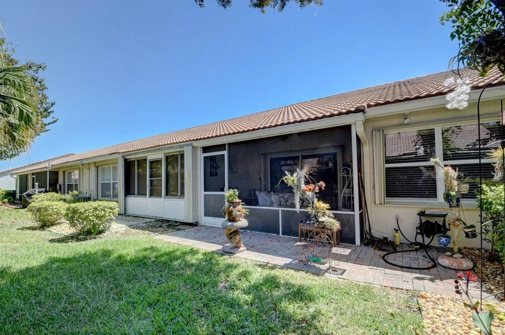 Photo of 6125 Heliconia Road