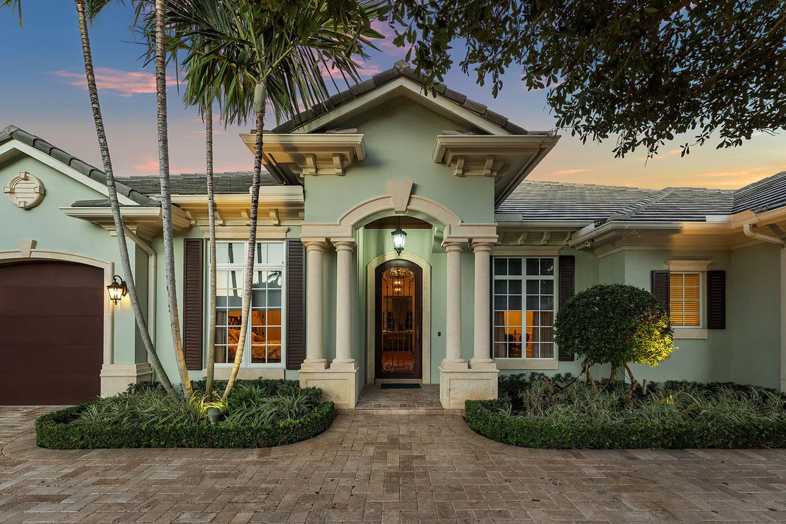 Photo of 2460 Queen Palm Road