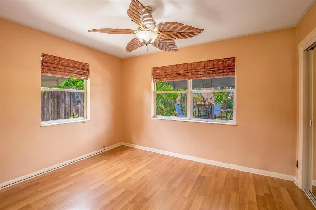 Photo of 1707 Crest Drive