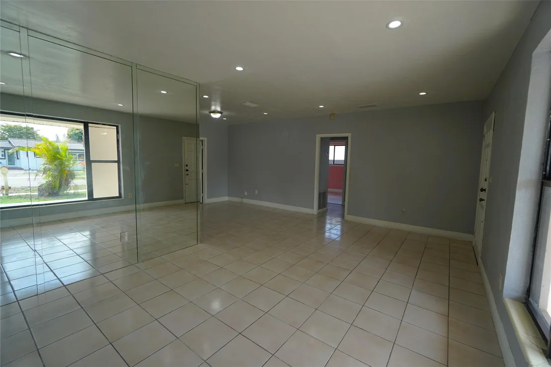 Photo of 5785 NW 113th Terrace