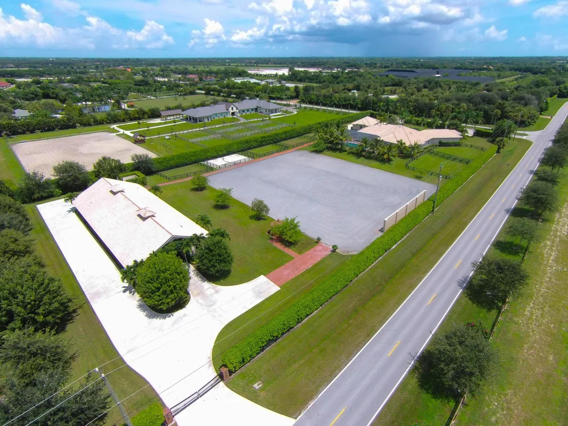 Photo of 4985 Stables Way