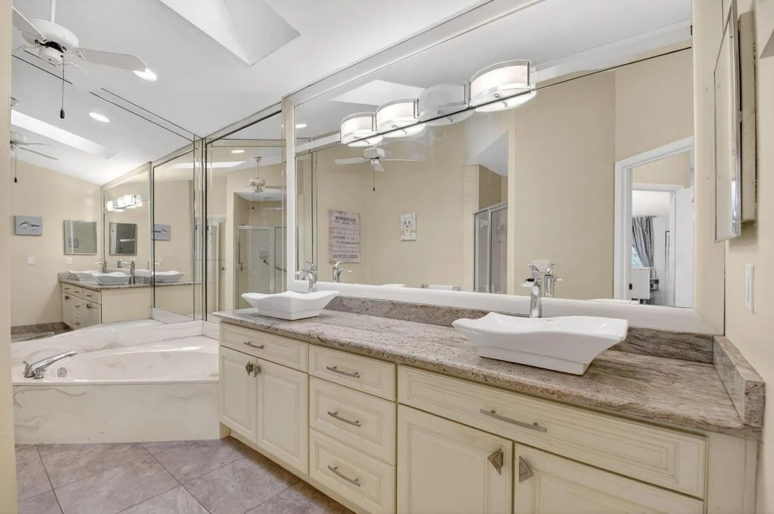 Photo of 6165 Bay Isles Drive