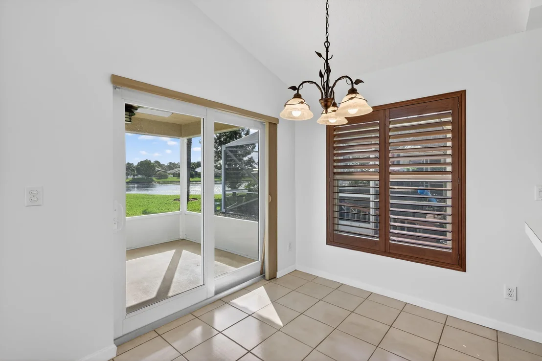Photo of 1021 SE WESTMINSTER Place